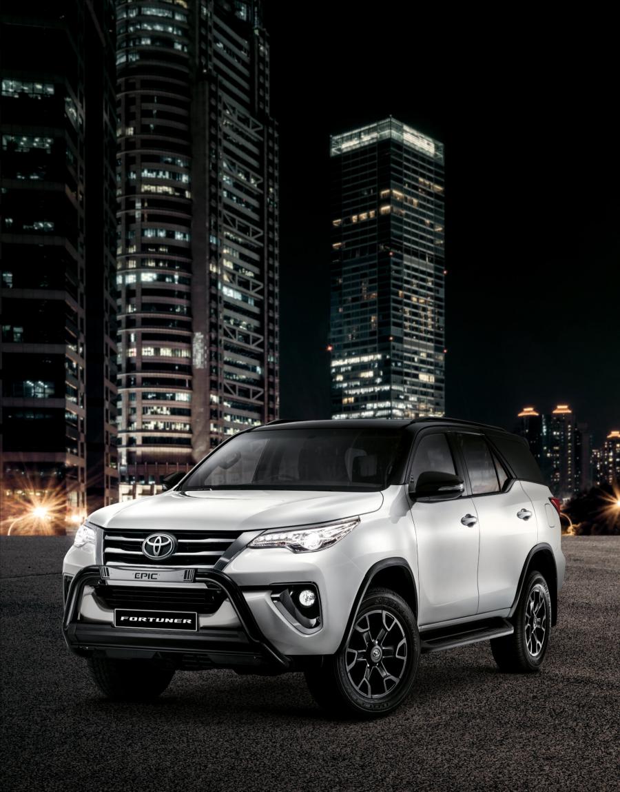  Toyota Fortuner Epic (AN160) 2020 года  (ZA) (фото 5 из 6)